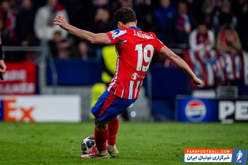 تصاویر | فریم به فریم با پنالتی جنجالی آلوارز به رئال مادرید/ ستاره آرژانتینی دوبار توپ را لمس کرد؟