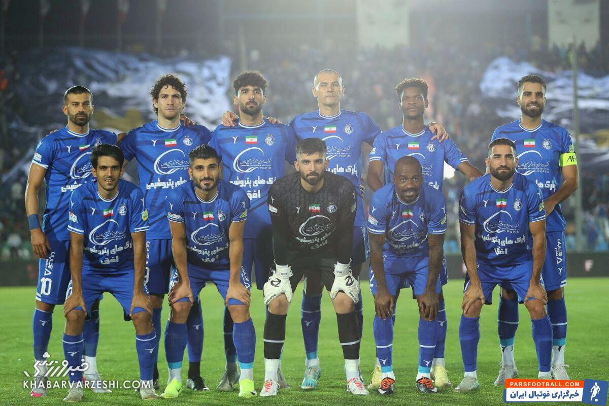 استقلال با ۸ تغییر مقابل ذوب‌آهن به میدان می‌رود +عکس