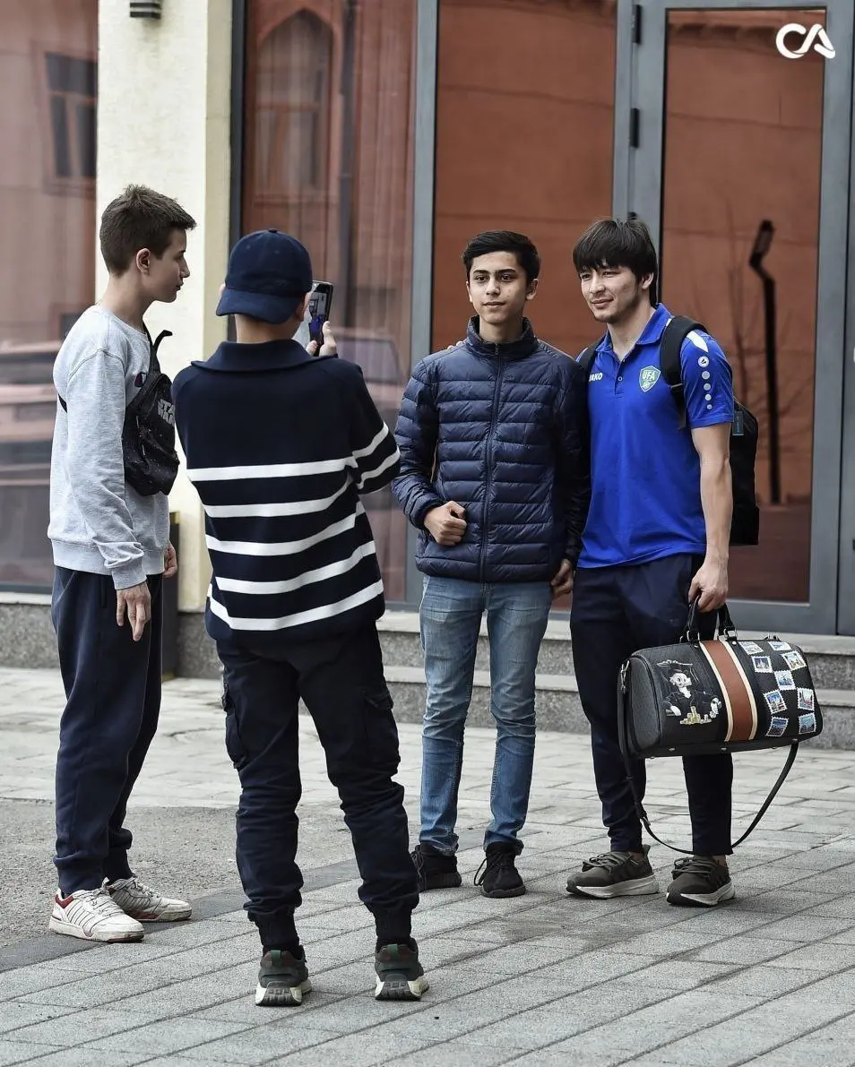 در انتظار هیجان‌انگیزترین بازی: ازبکستان برای جدال با ایران راهی تهران شد