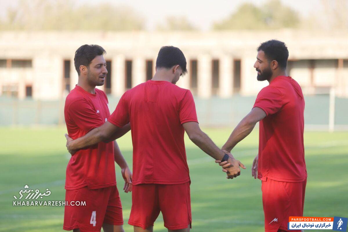 دور زدن مدافعان تیم ملی مثل تریلی است!/ امیدوارم یک امتیاز را از ازبکستان بگیریم/ در تیم ملی فقط یک بازیکن استاندارد داریم!