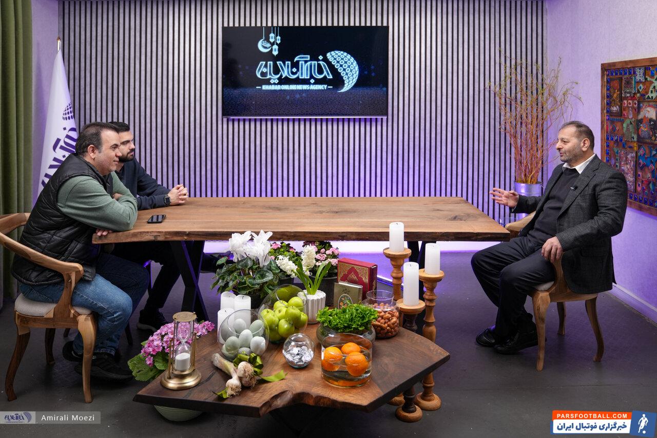 قصه ترس علی دایی از مایلی‌کهن و دفاع شبانه در دانشگاه/ دوست ندارم جای مهدی تاج باشم/ هیچوقت کنسرت خواننده آن‌ور آبی نرفتم