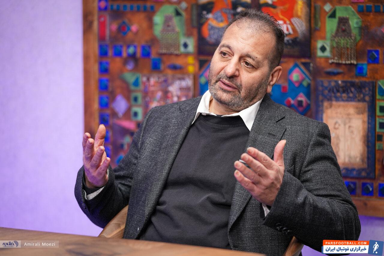 قصه ترس علی دایی از مایلی‌کهن و دفاع شبانه در دانشگاه/ دوست ندارم جای مهدی تاج باشم/ هیچوقت کنسرت خواننده آن‌ور آبی نرفتم