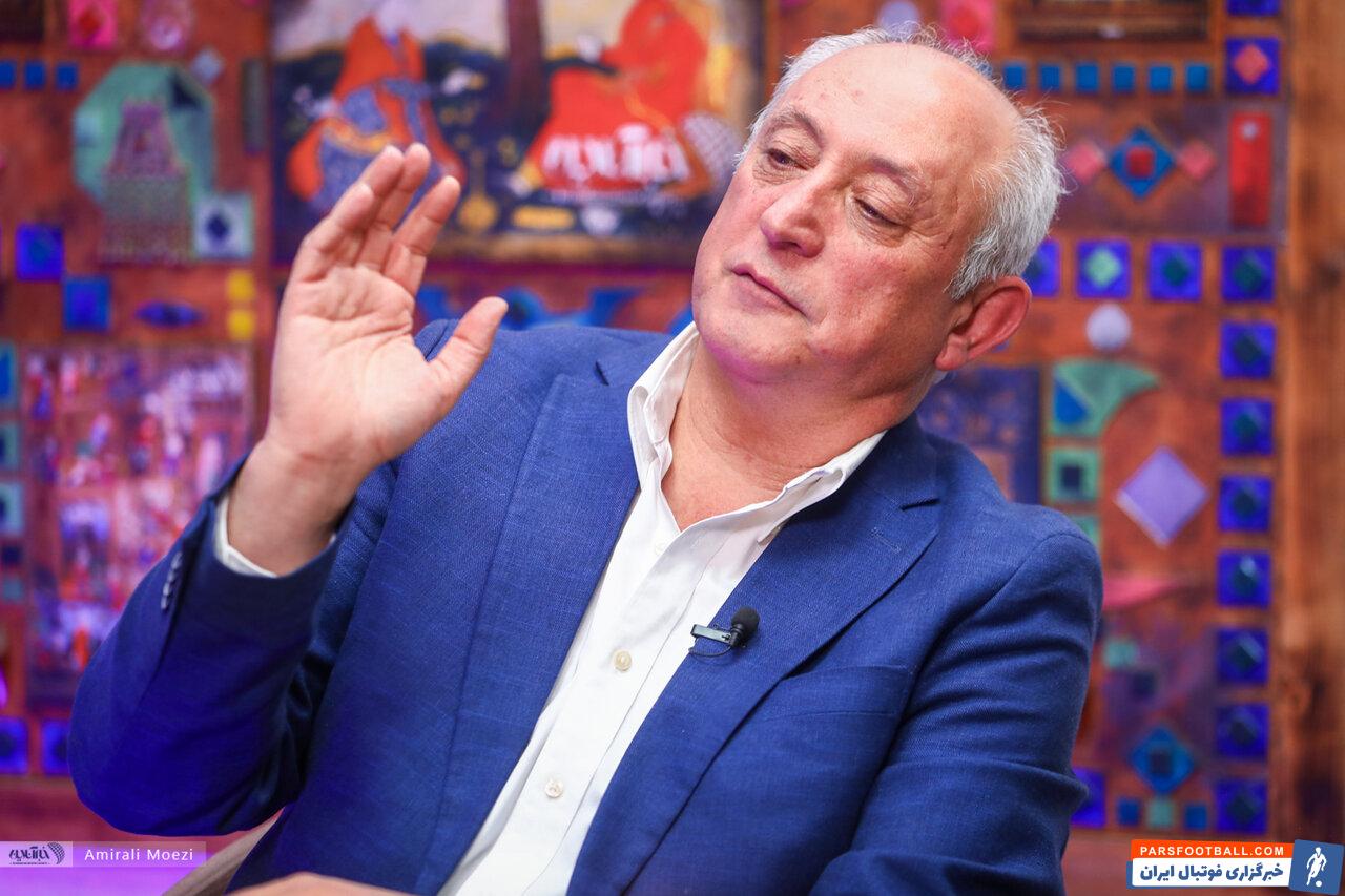 پایتخت را می‌بینم‌ ولی محسن تنابنده باید به من زنگ می‌زد/علی پروین گفت سیاه بپوشیم که کمتر گل بخوریم!