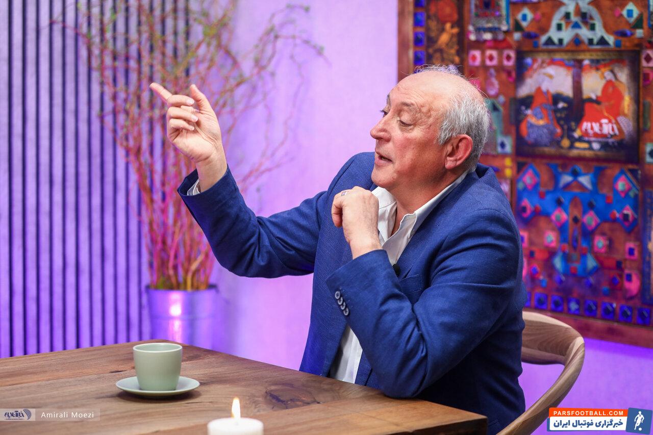 پایتخت را می‌بینم‌ ولی محسن تنابنده باید به من زنگ می‌زد/علی پروین گفت سیاه بپوشیم که کمتر گل بخوریم!