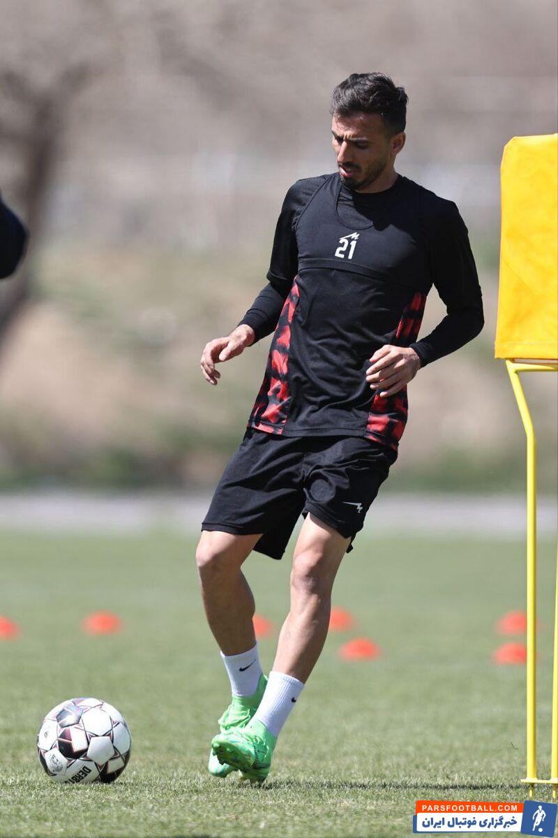 تمرین دیروز پرسپولیس در حالی برگزار شد که اورونوف زیر نظر کادر پزشکی بود