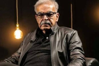 حمید لولایی با انتشار تصویری از پرچم استقلال به حمایت از این تیم پرداخت