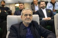 مسعود پزشکیان رئیس جمهور ایران تماشاگر ویژه دیدار ایران و امارات بود