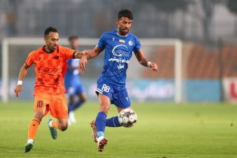 آرش رضاوند وضعیت نامشخصی برای دیدار استقلال مقابل النصر دارد