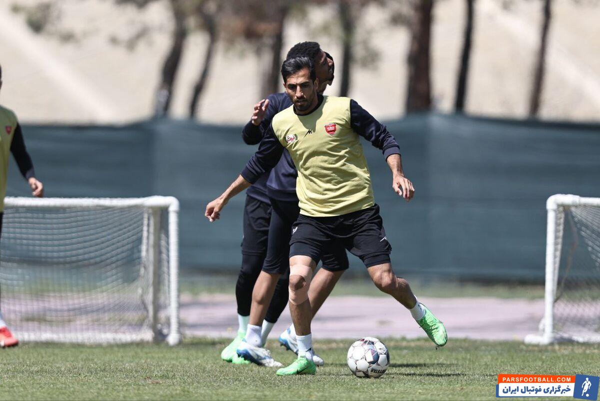تمرین دیروز پرسپولیس در حالی برگزار شد که اورونوف زیر نظر کادر پزشکی بود