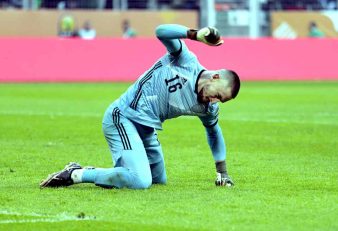 گندوز به اردوی تیم ملی الجزایر رسید