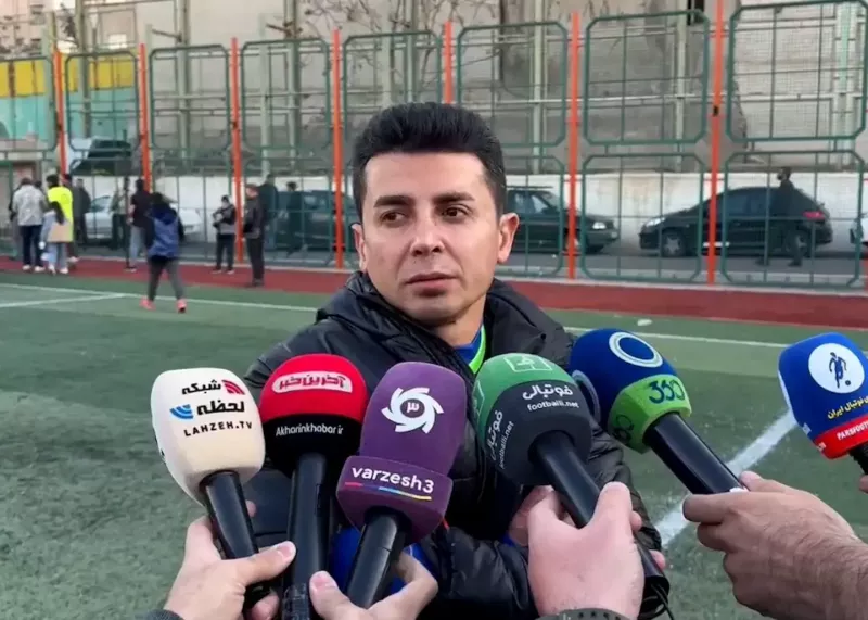 مهدی امیرآبادی پس از سقوط و آسیب جدی به دنده و ریه‌ اش در بیمارستان بستری شد