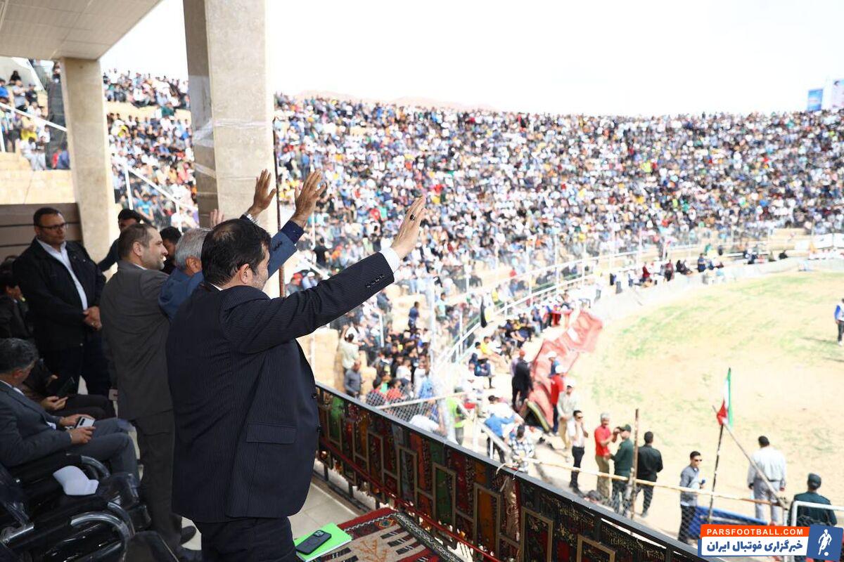 حضور وزیر ورزش در مسابقات کشتی با چوخه