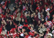 کلیپ شعار تند هواداران خانم پرسپولیس علیه رضا درویش