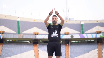 موافقت فیفا با نصب دوربین روی پیراهن داور در بازی جمعه پرسپولیس و سپاهان