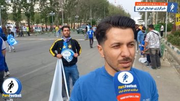 هوادار استقلال در حاشیه بازی این تیم مقابل پیکان: مشکل باشگاه استقلال مدیریت بود