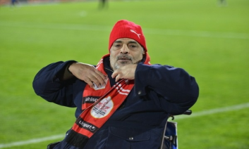 موسی سلامت جانباز طرفدار پرسپولیس از بیمارستان مرخص شد