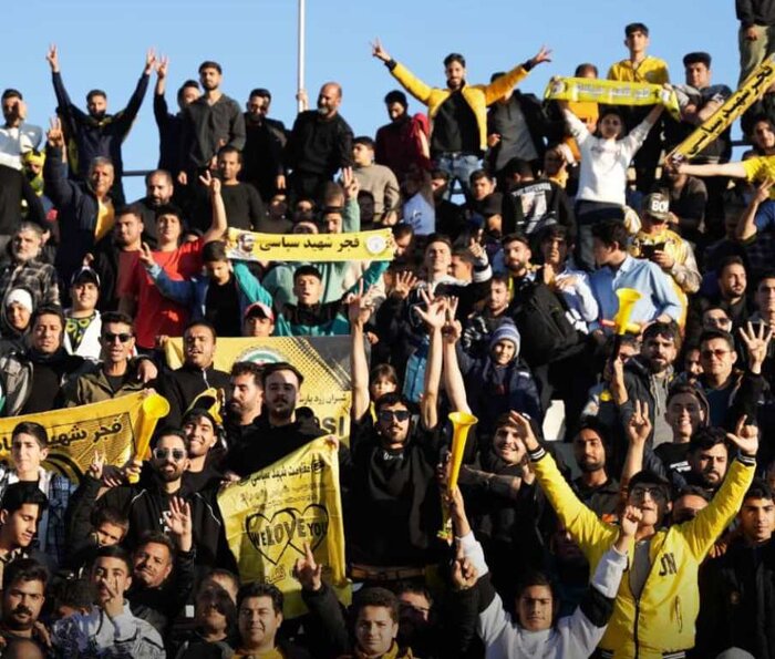 171719963 مدیرعامل فجر سپاسی: مدافع حضور بانوان در ورزشگاههای شیراز هستیم