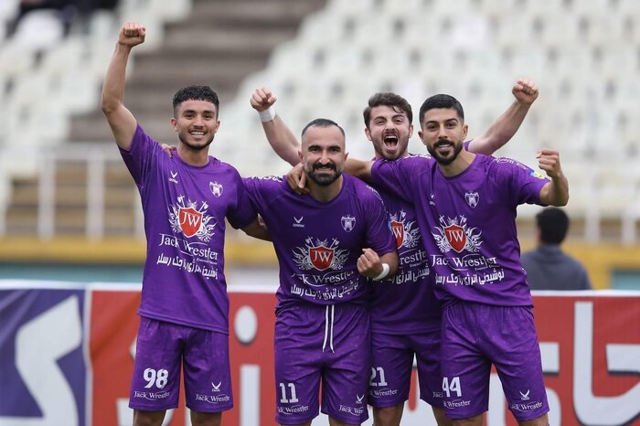 ترکیب احتمالی استقلال مقابل هوادار؛ تغییرات تاکتیکی بوژوویچ برای کسب اولین پیروزی