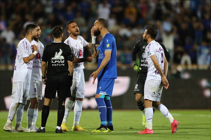 لطیفی: گواردیولا هم در «این» استقلال موفق نمی‌شود/ دوست دارم رضاییان بماند