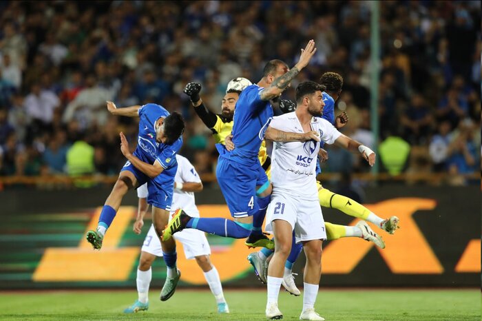 برآیند یک تصمیم فنی؛ جباری با کمک شکوری خط دفاعی استقلال را آب‌بندی کرد