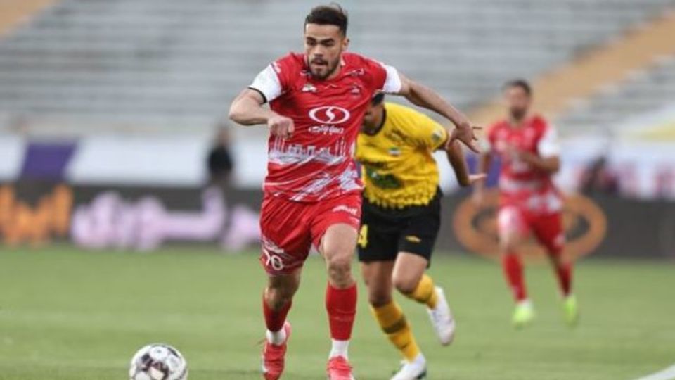 اورونوف؛ استخوان چند میلیون دلاری در گلوی پرسپولیس