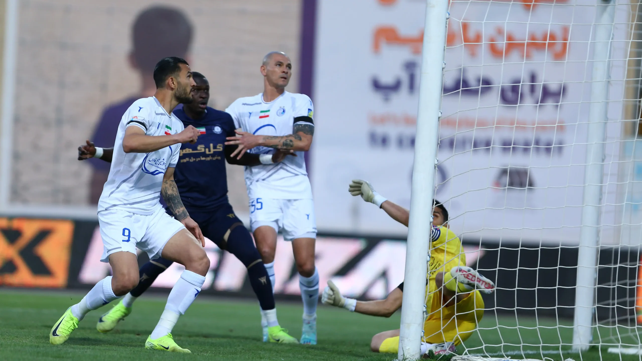 مهدی تارتار سرمربی گل گهر سیرجان : استقلال مقابل ما حرفی برای گفتن نداشت