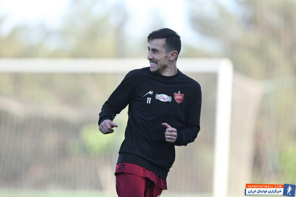 برگزاری تمرین دیروز بازیکنان پرسپولیس در زمین شماره ۳ مجموعه ورزشی آزادی