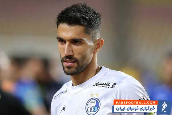 سید حسین حسینی کاپیتان استقلال به حمایت از مهدی طارمی مهاجم تیم ملی پرداخت