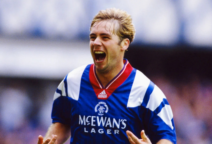 آلی مک کویست