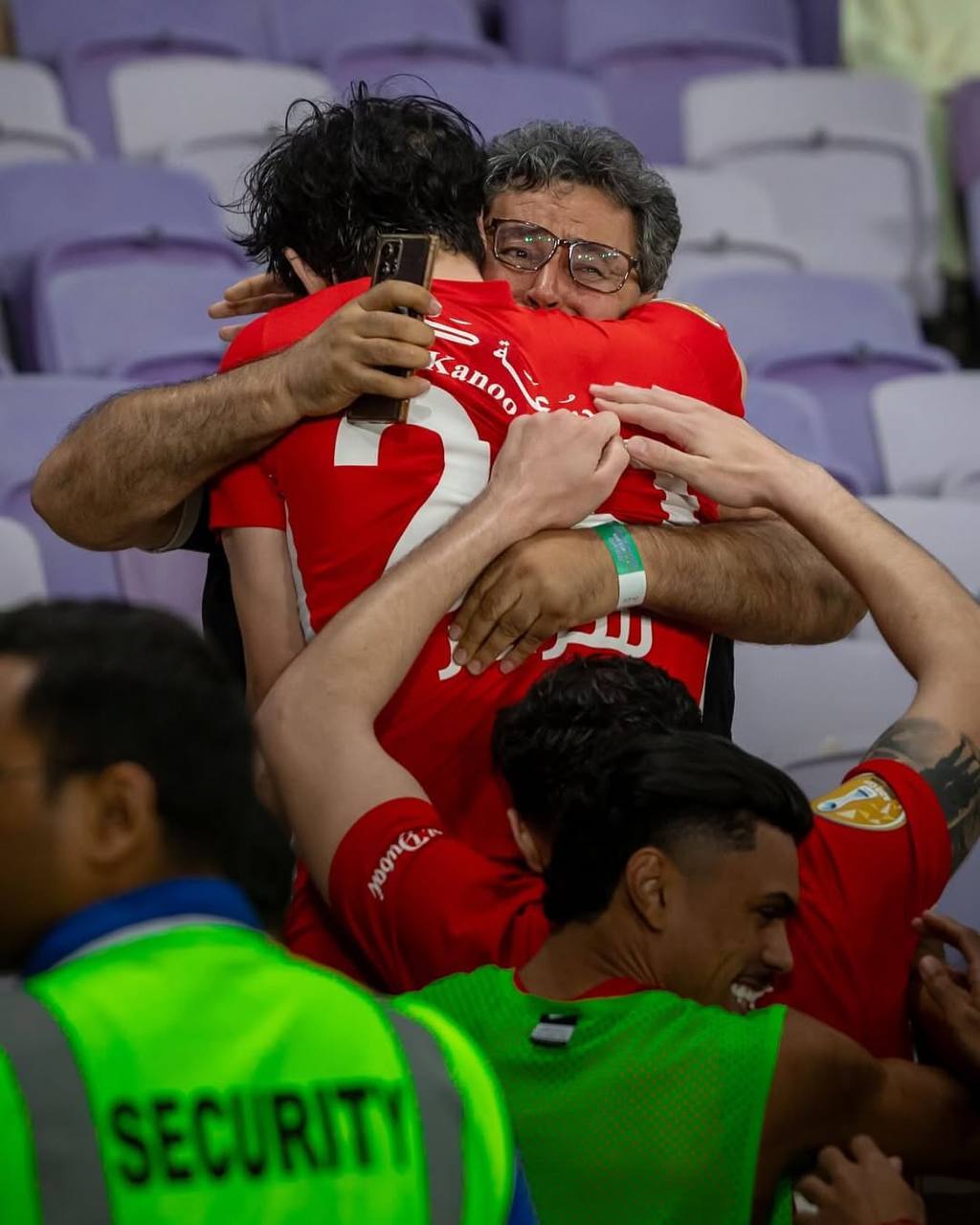 سردار آزمون: عاشق شباب الاهلی هستم