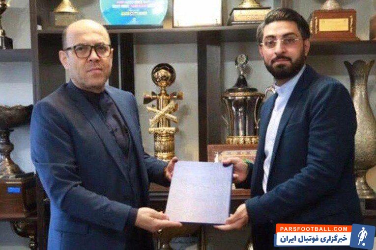 شایان مصلح ستاره ذوب آهن عکسی از خود در کنار سید حسین علوی منتشر کرد