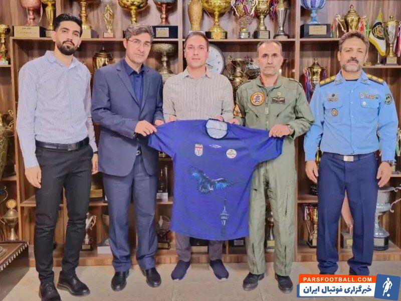 فرزاد آشوبی به عنوان سرمربی تیم عقاب تهران انتخاب شد