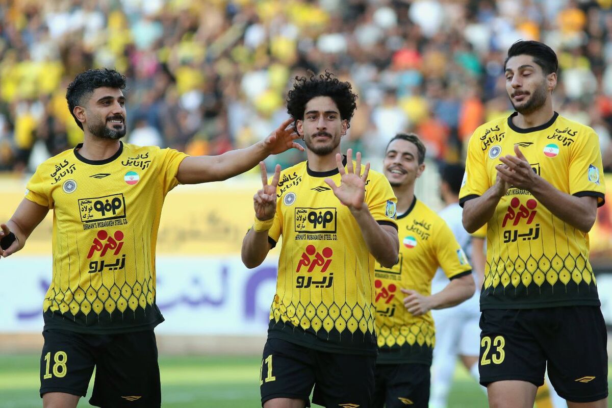 یزدی‌ها ترمز تبریزی‌ها را کشیدند / پرسپولیس و سپاهان دوباره مدعی قهرمانی شدند/ استقلال همچنان زیرسایه سقوط +جدول