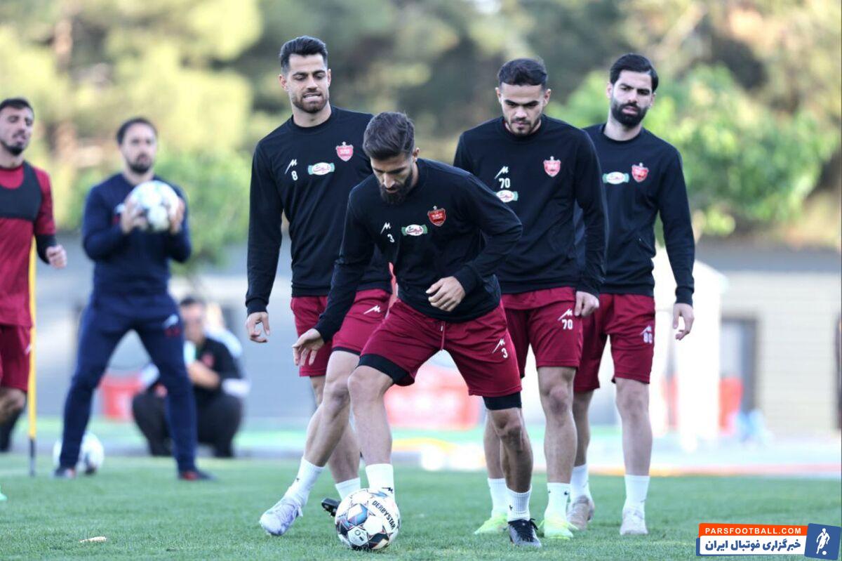 برگزاری تمرین دیروز بازیکنان پرسپولیس در زمین شماره ۳ مجموعه ورزشی آزادی