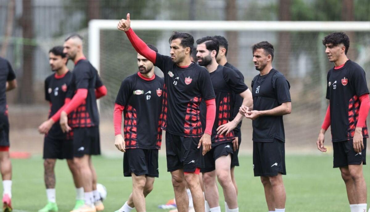 تمرین تیم پرسپولیس پیش از سفر به رفسنجان برای دیدار با مس رفسنجان