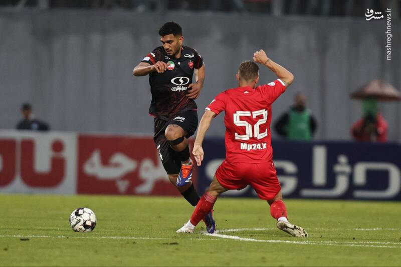 برتری نفسگیر پرسپولیس مقابل نساجی به کمک تیر دروازه/ سرخپوشان به صدر نزدیک شدند +عکس و جدول