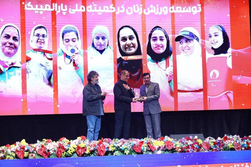 قهرمانان سال ۱۴۰۳ ورزش ایران معرفی شدند؛ انتخاب خبرساز مهدی طارمی به عنوان مرد سال!