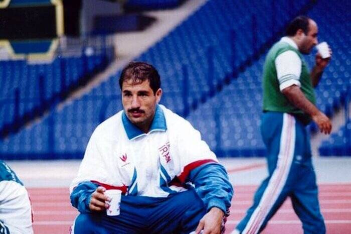 جذاب و بی‌پرده با علی‌اکبر استاداسدی؛ مدافعی که تا مرز شهادت هم پیش رفت!