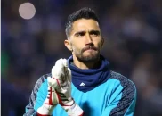 سید حسین حسینی روی پوستر باشگاه استقلال در دیدار برابر تراکتور