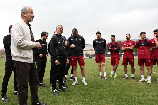 کلاف سردرگم پرسپولیس با چند تصمیم‌گیر و یک سرمایه‌دار برای تابستان داغ