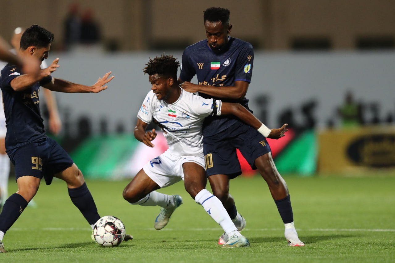 بازگشت رویایی استقلال برابر گل گهر کامل نش؛ VAR کام آبی‌ها را تلخ کرد