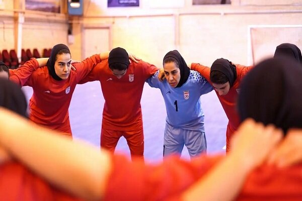 واکنش کاپیتان تیم ملی فوتسال زنان به خداحافظی/حریفان از ایران می‌ترسند