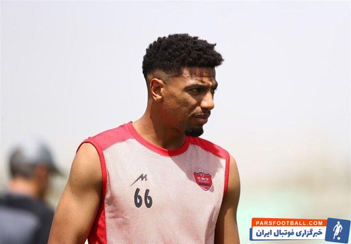 ایوب العملود ستاره پرسپولیس در تمرینات حضور پیدا کرد