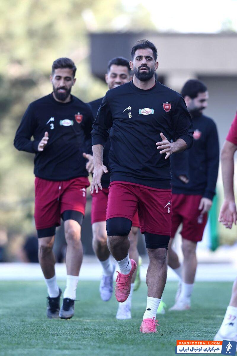 برگزاری تمرین دیروز بازیکنان پرسپولیس در زمین شماره ۳ مجموعه ورزشی آزادی