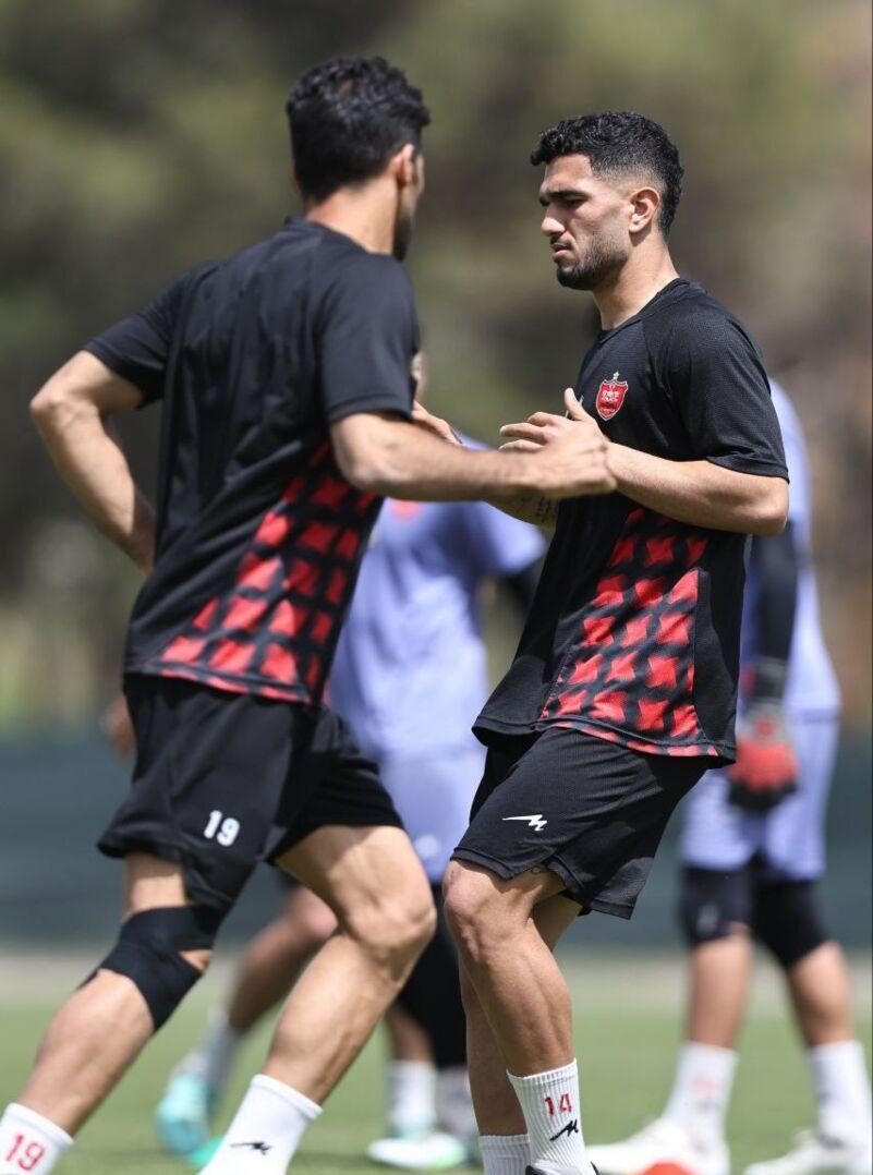 پرسپولیس آخرین تمرین خود را پیش از سفر به مازندران در زمین شماره ۲ آزادی انجام داد