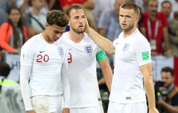 حضور داله آلی بازیکن تیم کومو در اردوی بایرن مونیخ برای دیدار با کین و دایر