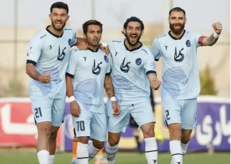 انجام تمرینات پیکان قبل از دیدار با استقلال در سکوت کامل خبری