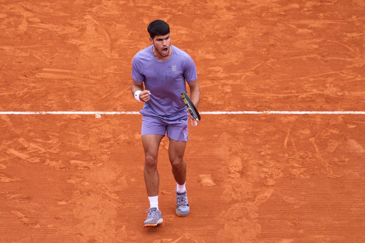 carlos_alcaraz_2025-04-15_20-42-09 کارلوس آلکاراس