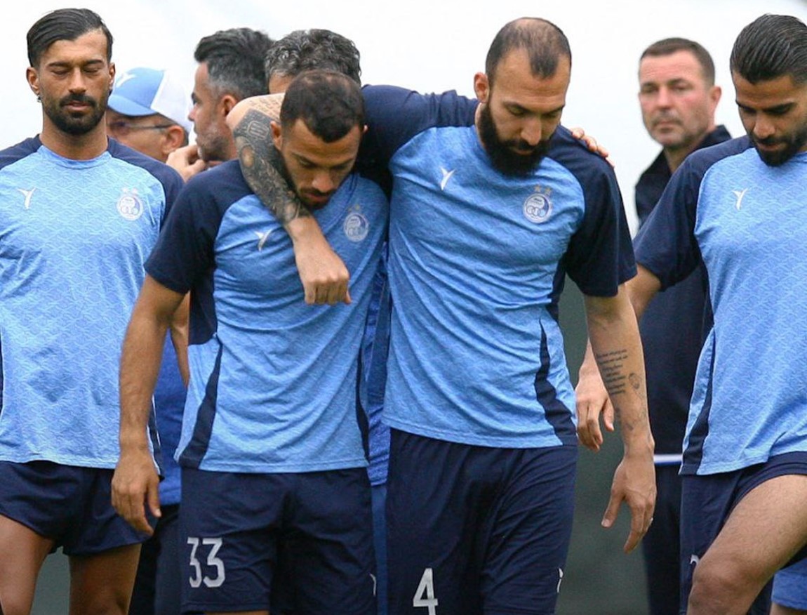 ابوالفضل جلالی در تمرینات باشگاه استقلال در کنار روزبه چشمی، رامین رضاییان و حسین مرادمند