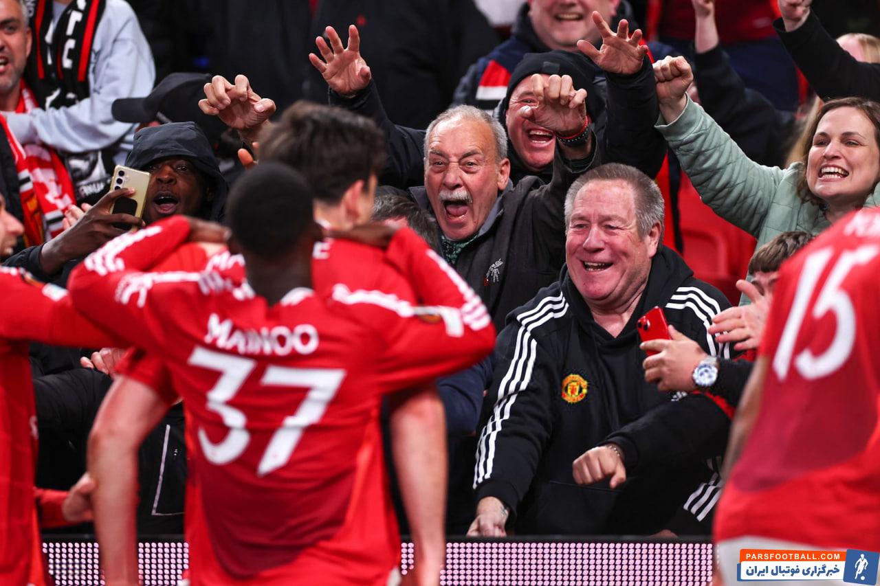 از اشک تا شادی کودک هوادار منچستریونایتد در دیدار برابر لیون